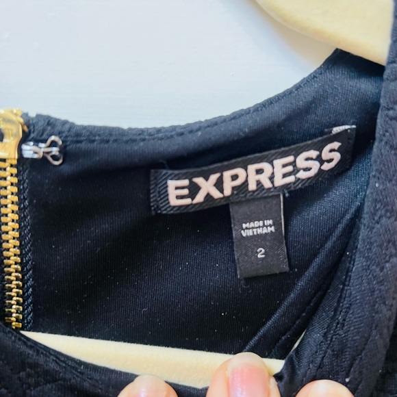 Like new stunning black Express dress size 2 with stretch - Picture 8 of 8